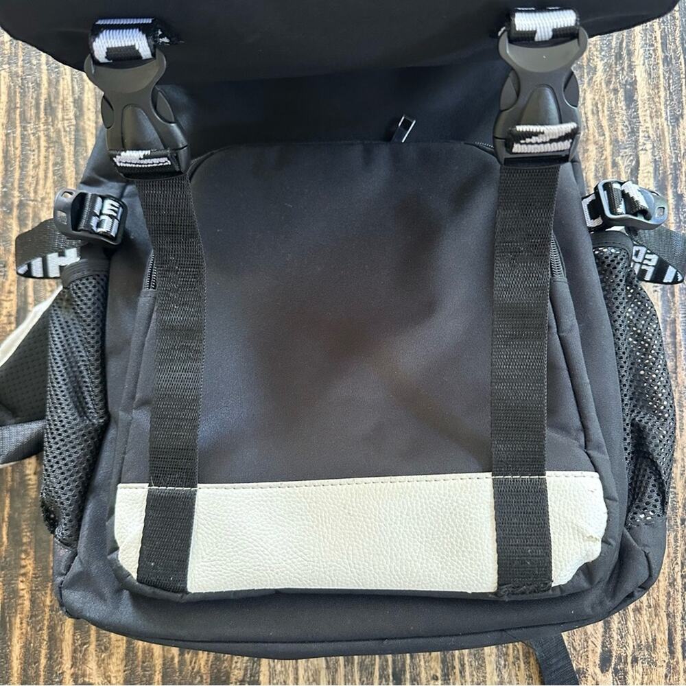 Black Backpack with reflective anime Graphic - Picture 5 of 11